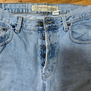 Abercrombie & fitch Y2K high waisted light wash mom jeans